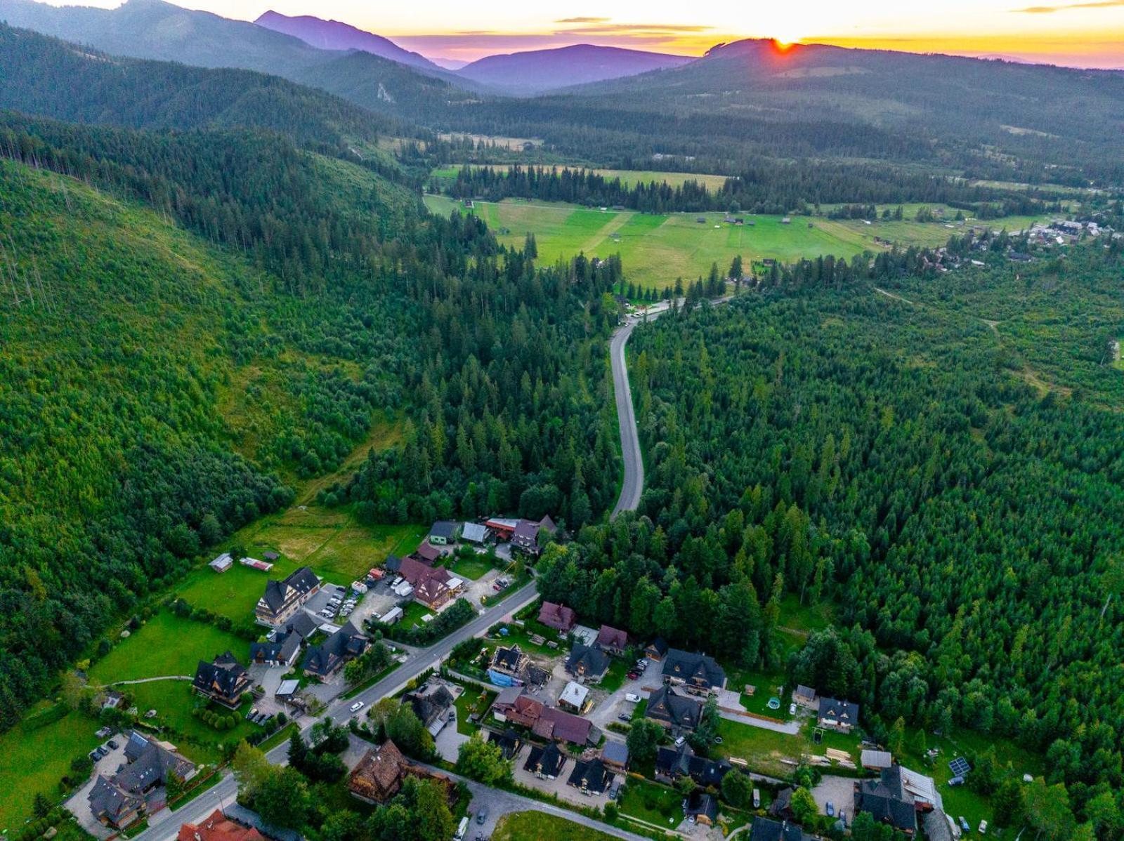 Osada Zbojnicka Turnia Holiday home *
