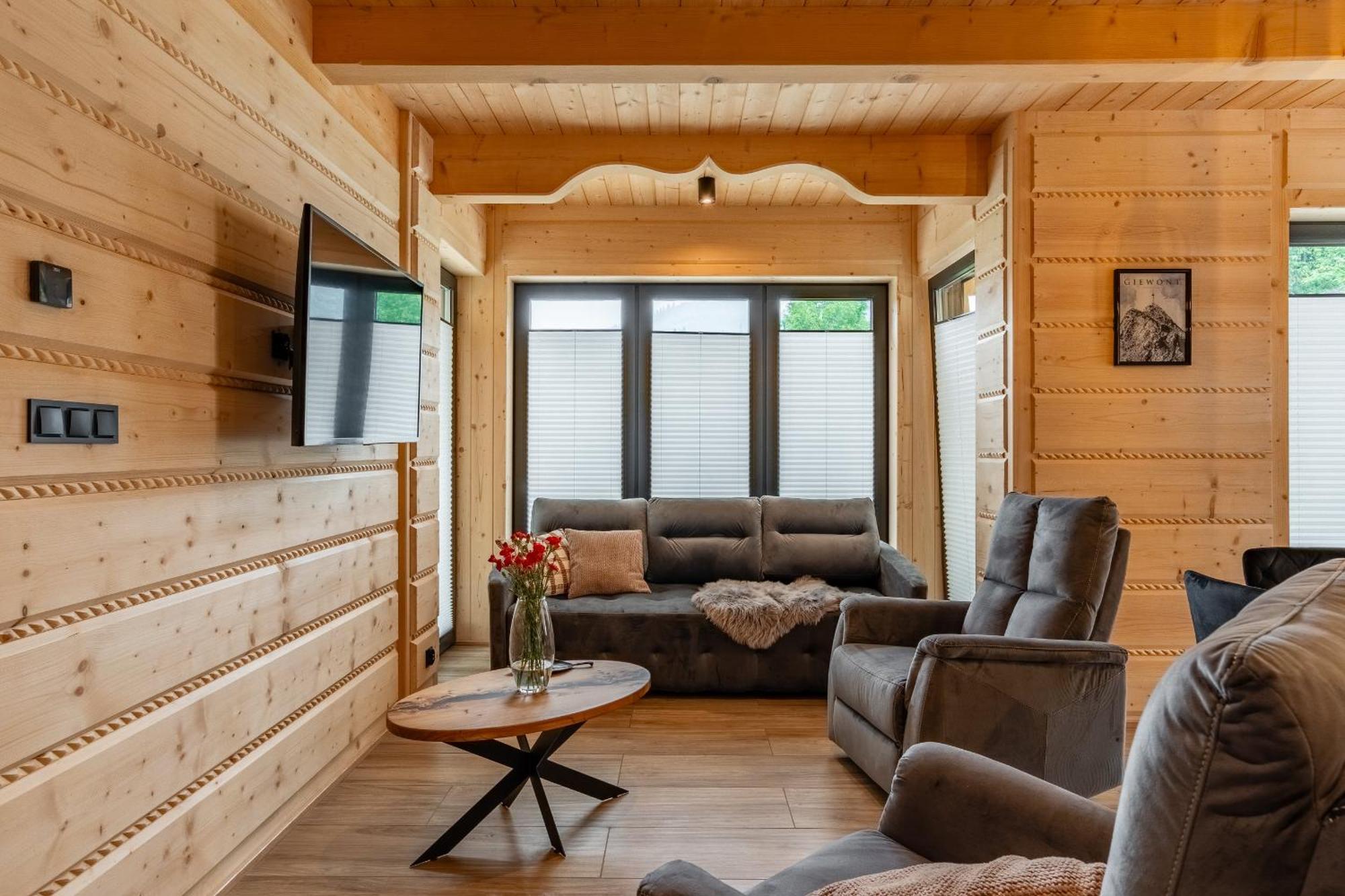 Osada Zbojnicka Turnia Holiday home *