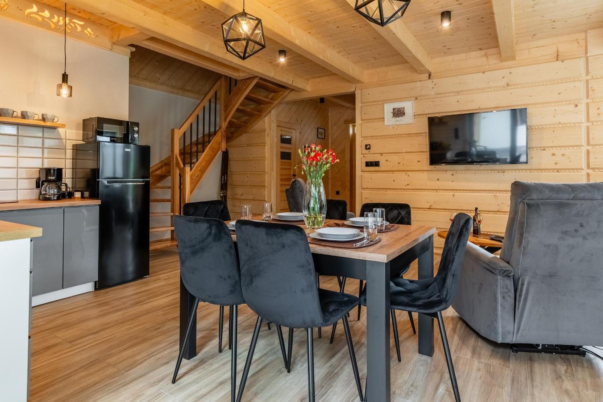 Osada Zbojnicka Turnia Holiday home *